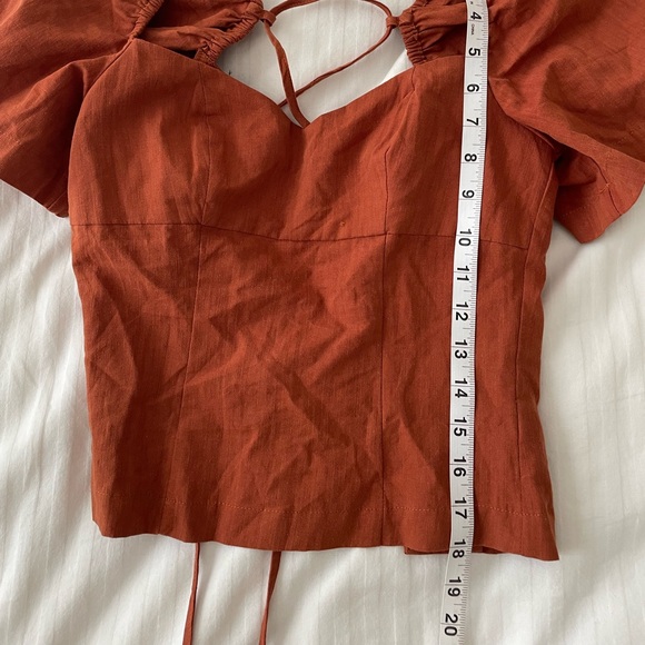 EUC Crescent Makayla Back Lace Up Top Sz XS - Picture 9 of 9